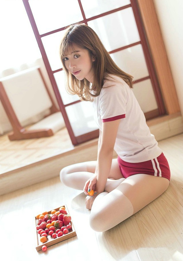 可爱萌妹子校园女生早安照片