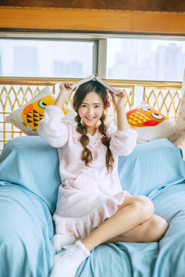 卡哇伊小酒窝爱笑可爱女生图片