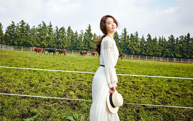 韩国美女林允儿可爱写真照片