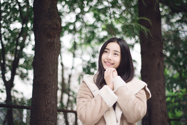 甜美清纯校园美女可爱照片