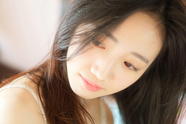 柔美阳光清纯女孩早安图片