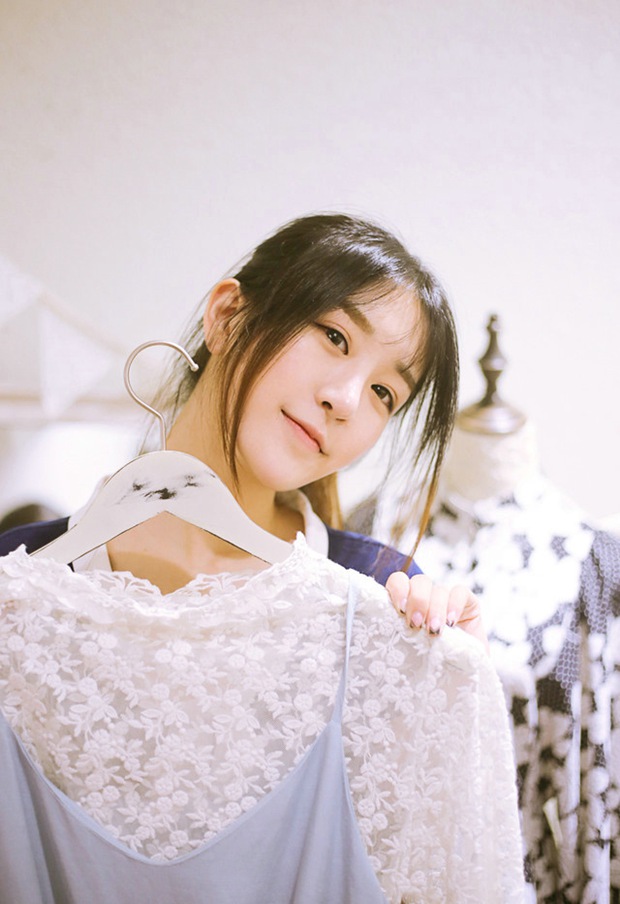 一见倾心砰然心动的可爱女生