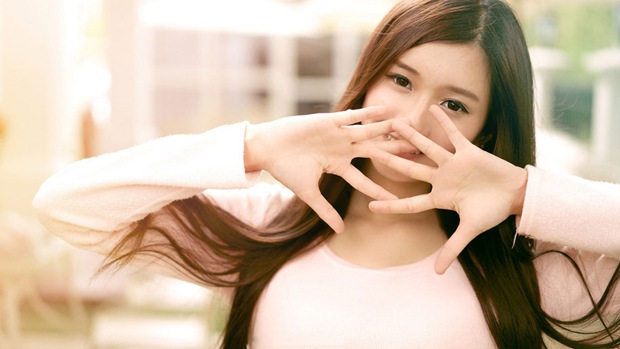 文艺小清新微爱自拍的萌妹子