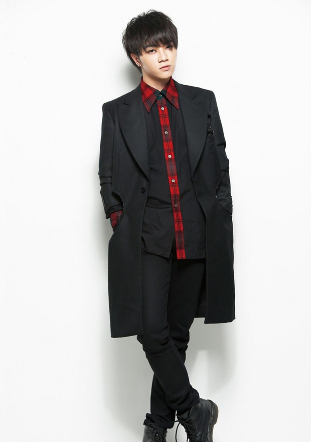 华晨宇小帅哥明星照片