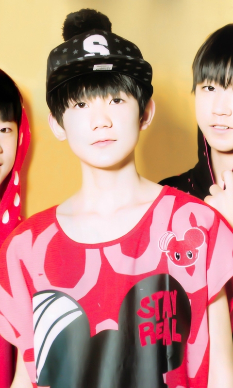 TFBOY组合小帅哥手机壁纸图片