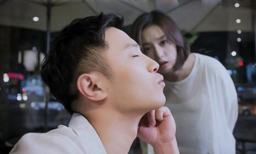 太阳的后裔宋仲基宋慧乔图片