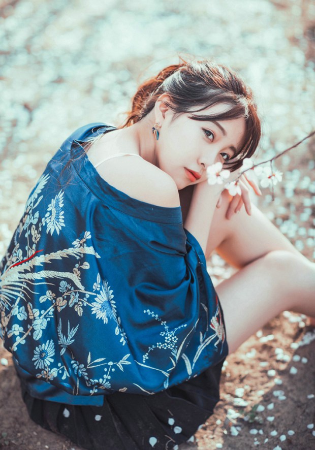唯美忧伤清纯古风美女图片