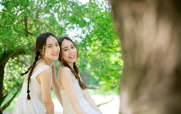 可爱姐妹花照片照片