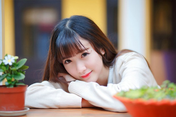 清新可爱校园小美女图片