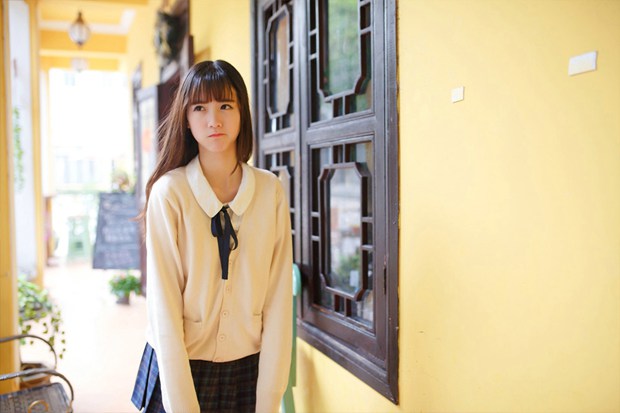 清新可爱校园小美女图片