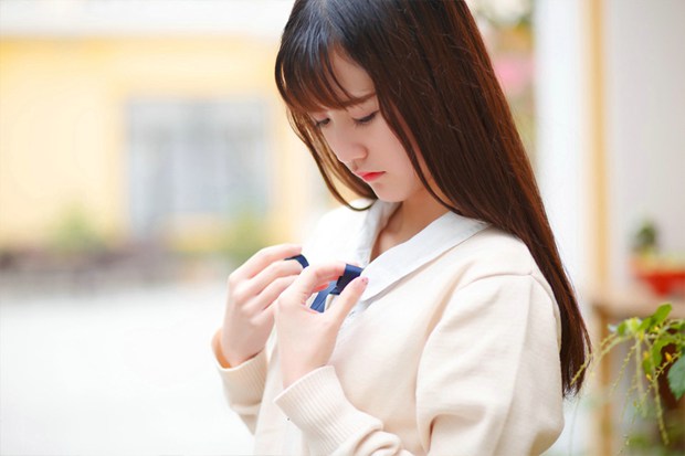 清新可爱校园小美女图片