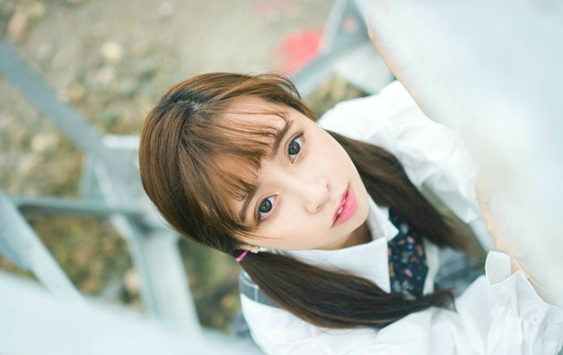清纯马尾辫音乐系女学生图片 www.bugela.com 