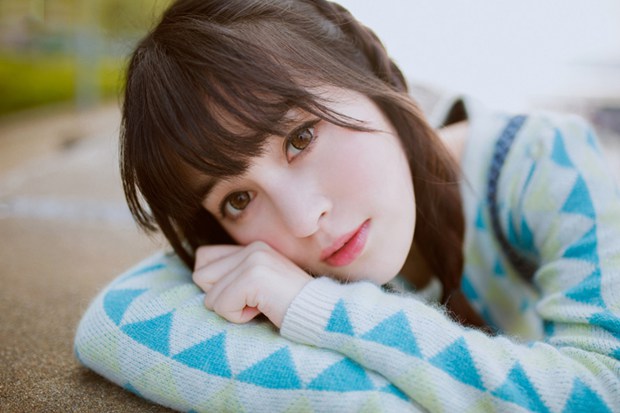 邻家花园可爱美女图片大全 www.bugela.com 