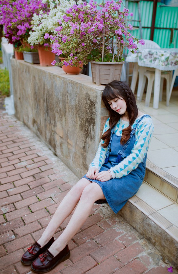 邻家花园可爱美女图片大全 www.bugela.com 