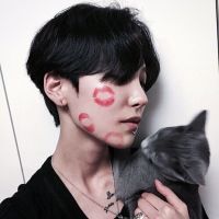 帅哥和猫咪的男生头像