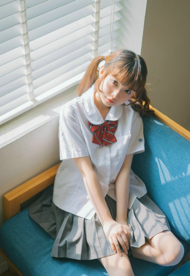 日系风格校园制服软妹子图片