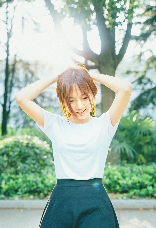 裙吃雪糕可爱女生图片