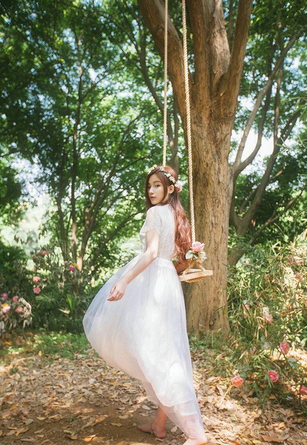 森林系花环仙子唯美女神