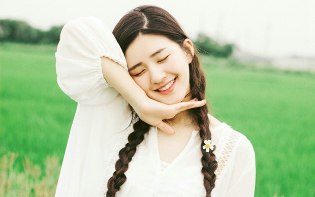 麦田带草帽小清新女生图片