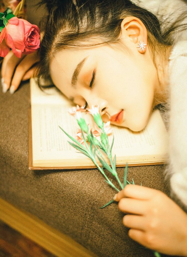 唯美意境清纯美女图片
