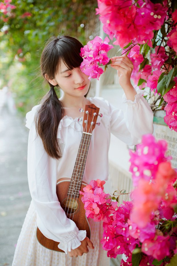 气质清新可爱美女图片