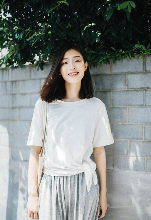 森女系亚麻长裙可爱女生图片