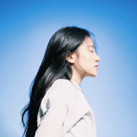 文艺清纯女生QQ头像