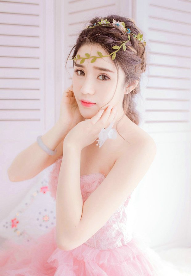 粉嫩女生浪漫照片