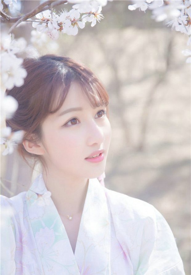 唯美娇嫩和服女生照片
