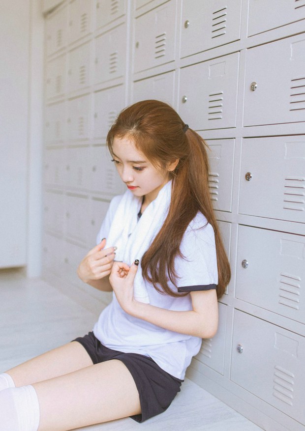 爱笑阳光元气美女图片