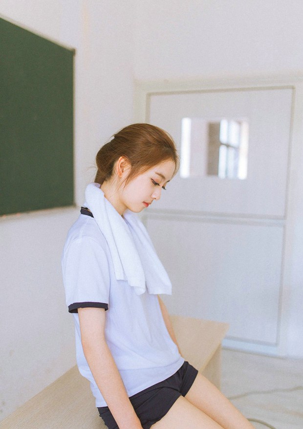 爱笑阳光元气美女图片