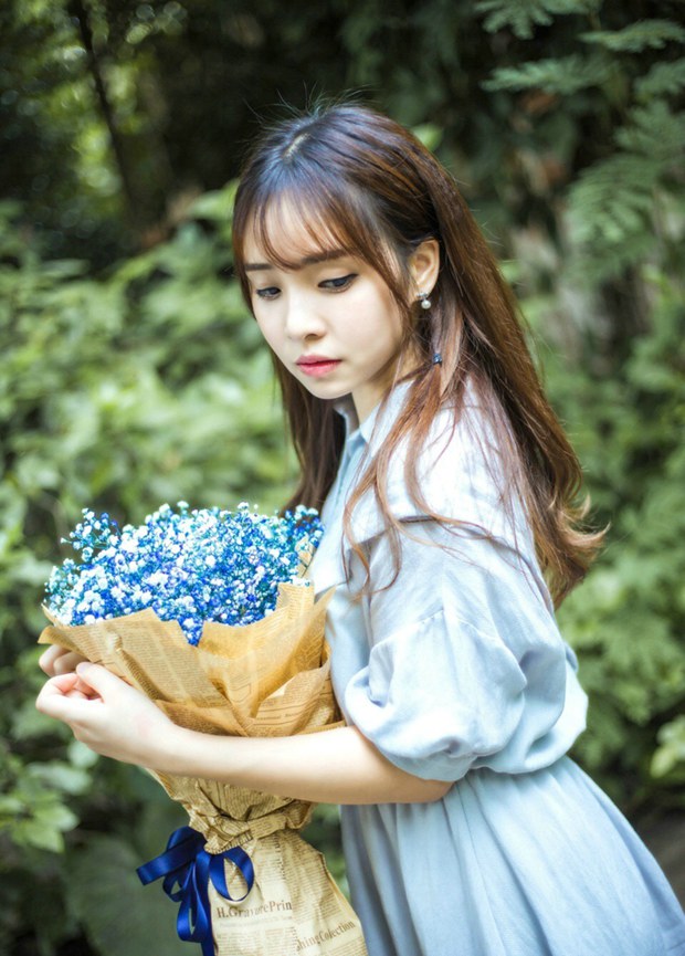 文艺甜美可爱美女图片