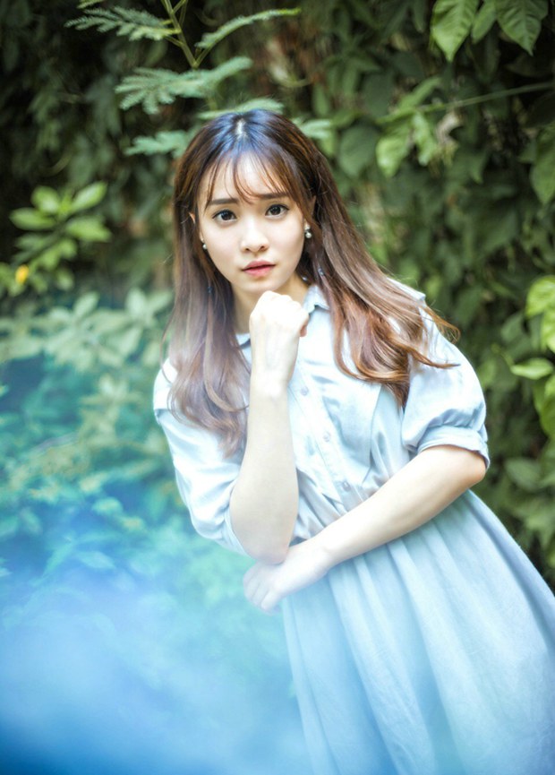 文艺甜美可爱美女图片