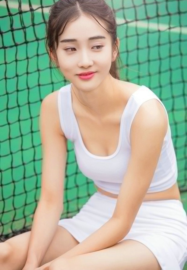 青春活力网球运动美女