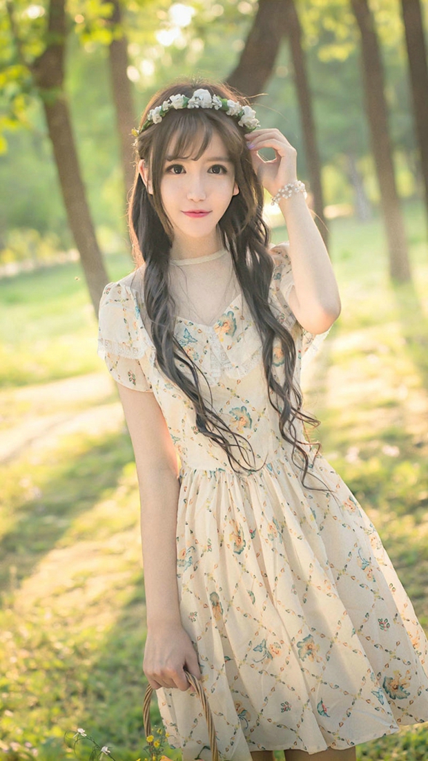 森林系唯美可爱女生图片