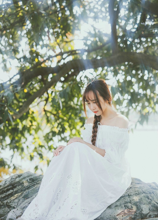 白裙可爱美女气质清新