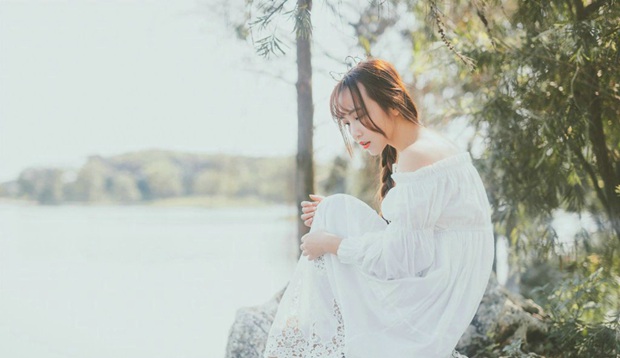 白裙可爱美女气质清新