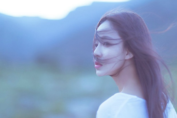 好看长发清纯美女唯美照片