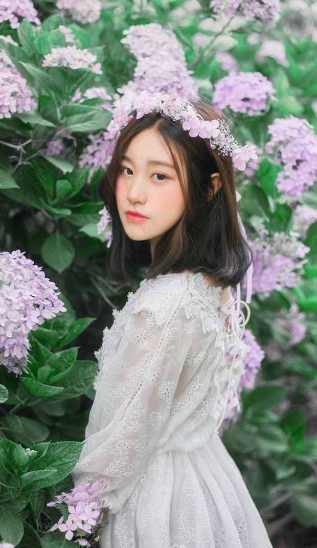 唯美小清新带花环女生