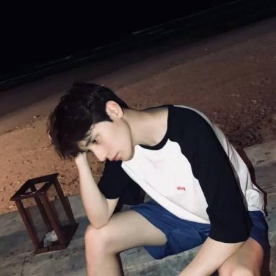 最新霸气的情侣头像图片