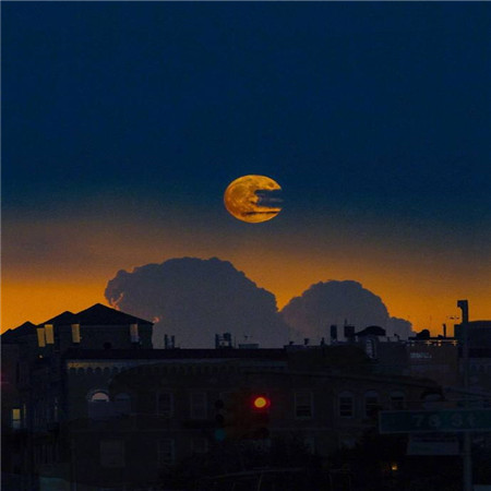 十一月秋天傍晚夕阳风景图片