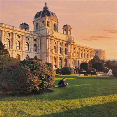维也纳城市入秋秋天风景图片