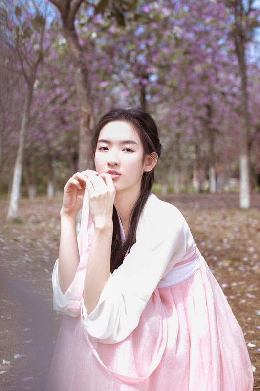 王玉雯唯美汉服高清写真图片