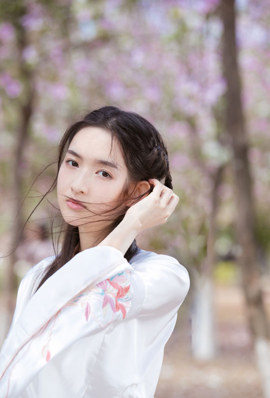 王玉雯唯美汉服高清写真图片
