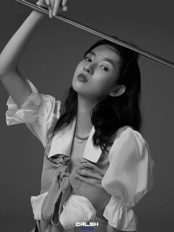 王玉雯吻痕时尚感个性写真图片
