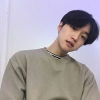 男生帅气忧郁系QQ头像
