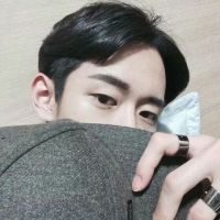 男生帅气忧郁系QQ头像