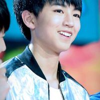 小帅哥王俊凯QQ头像 王俊凯头像