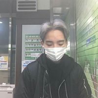 颓废男生微信头像