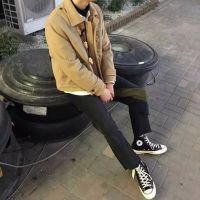 帅酷男生穿的鞋子头像